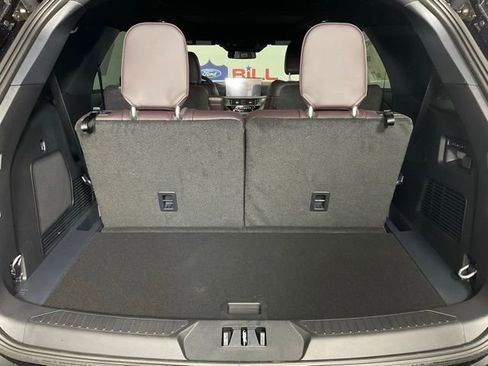 New 2026 Ford Explorer Platinum image 11