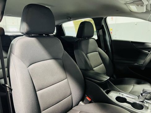 Used 2024 Chevrolet Malibu LT image 33