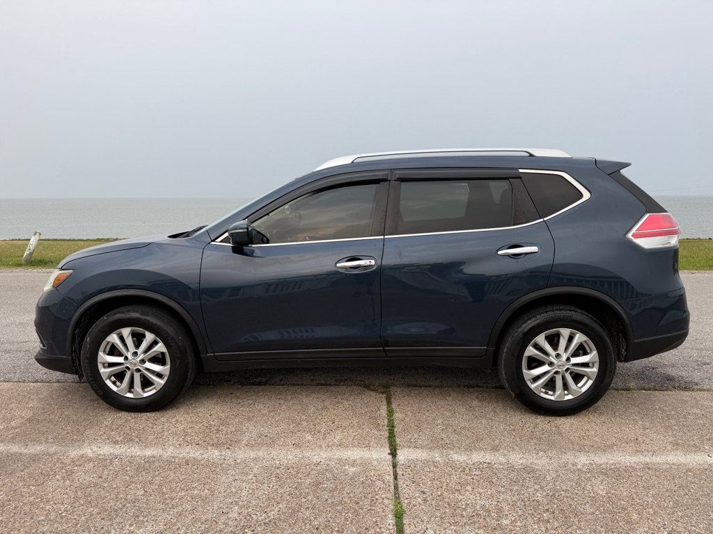 Used 2015 Nissan Rogue SV AWD/4WD image 8