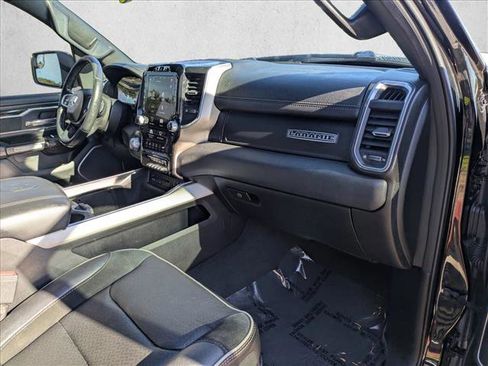 Used 2019 RAM 1500 Laramie image 17
