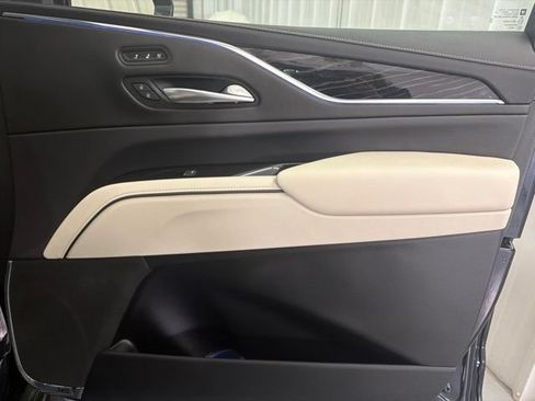 Used 2021 Cadillac Escalade Sport w/ LPO, Illumination Package RWD image 24