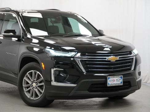 Used 2023 Chevrolet Traverse LT w/ Rear Camera Mirror Package AWD/4WD image 36