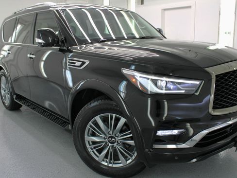 Used 2021 INFINITI QX80 Luxe w/ All-Season Package RWD image 14