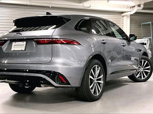 Certified 2025 Jaguar F-PACE R-Dynamic S image 13