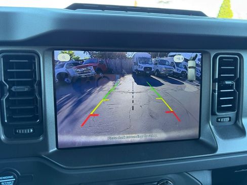 Used 2025 Ford Bronco Badlands AWD/4WD image 17