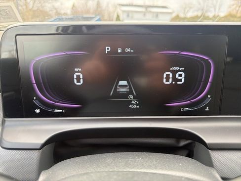 Certified 2025 Kia Seltos LX image 18