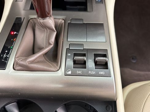 Used 2017 Lexus GX 460 Premium AWD/4WD image 20