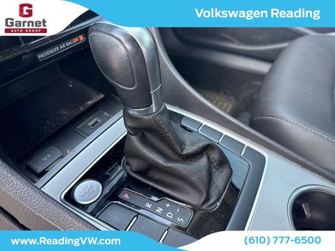 Used 2020 Volkswagen Passat 2.0T SE FWD image 16