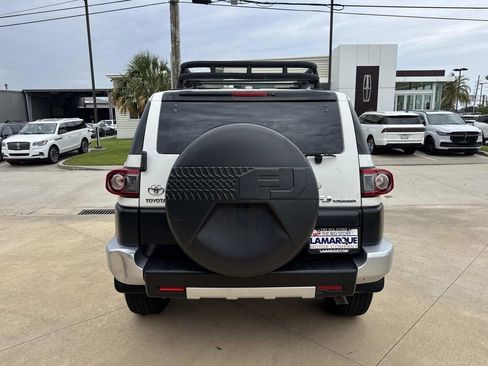 Used 2014 Toyota FJ Cruiser 4WD w/ Convenience Package image 8