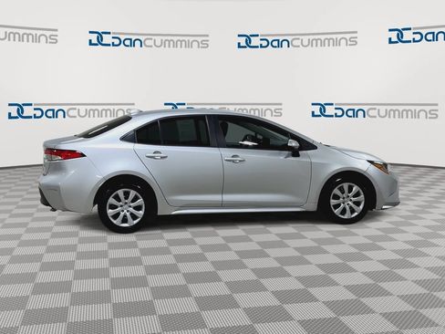 Used 2023 Toyota Corolla LE FWD image 2