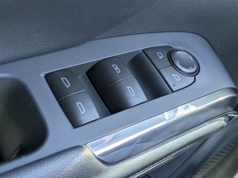 New 2026 Chevrolet Traverse LT FWD image 15