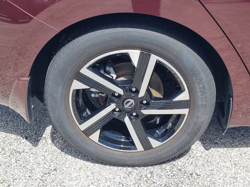 Used 2024 Nissan Sentra SV w/ All-Weather Package FWD image 11
