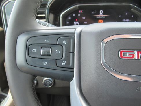 Used 2024 GMC Sierra 1500 SLT AWD/4WD image 24