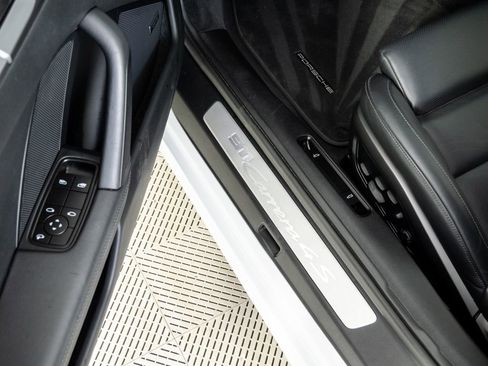 Certified 2024 Porsche 911 Carrera 4S AWD/4WD image 8