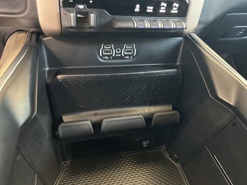 Used 2020 RAM 1500 Laramie image 45