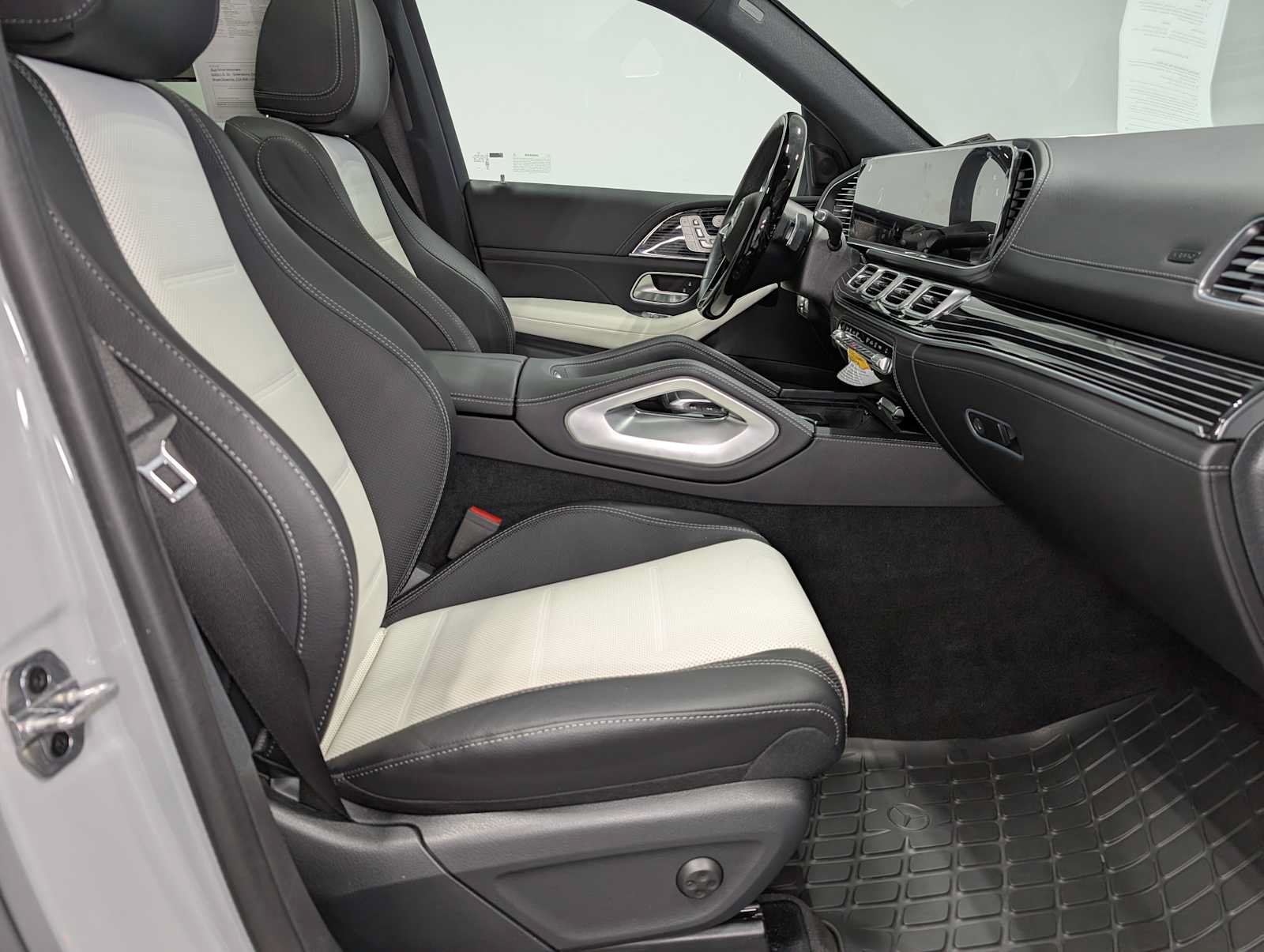 Certified 2026 Mercedes-Benz GLE 450 4MATIC image 35