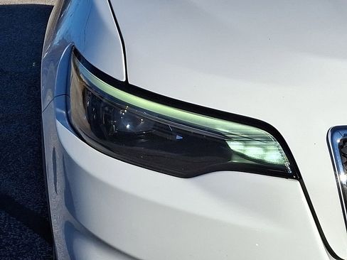 Used 2022 Jeep Cherokee Latitude Lux w/ Sun & Sound Group image 9