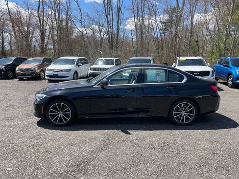 Used 2022 BMW 330i xDrive Sedan w/ Premium Package AWD/4WD image 9