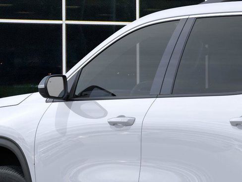 New 2026 Chevrolet Traverse LT w/ Driver Confidence Package image 12