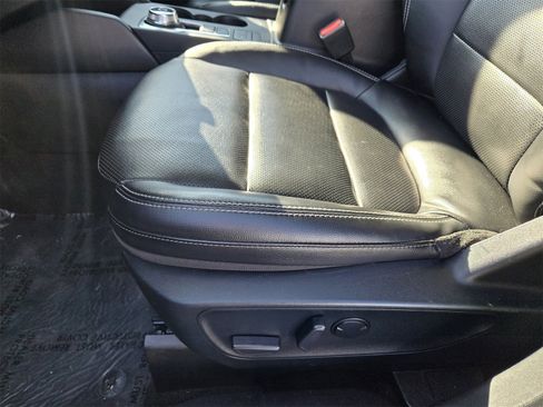 Used 2022 Ford Escape SEL image 22