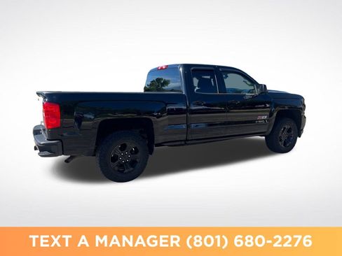 Used 2017 Chevrolet Silverado 1500 LT w/ Midnight Edition AWD/4WD image 5