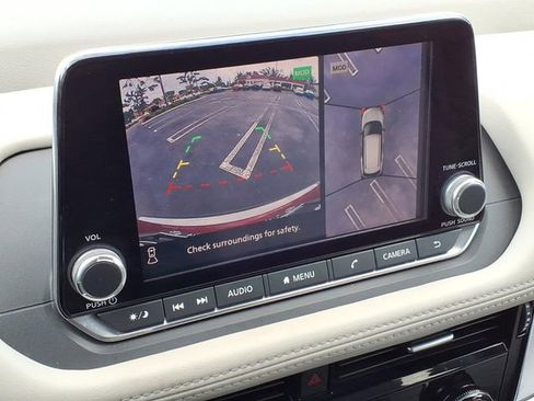 Used 2021 Nissan Rogue SV FWD image 25