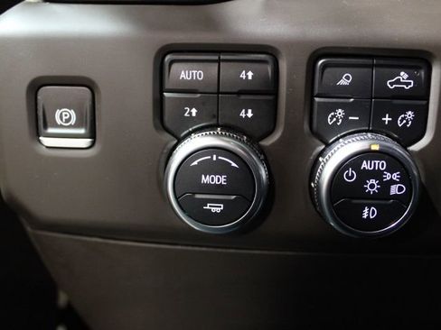 Used 2024 GMC Sierra 2500 Denali w/ Denali Reserve Package image 43