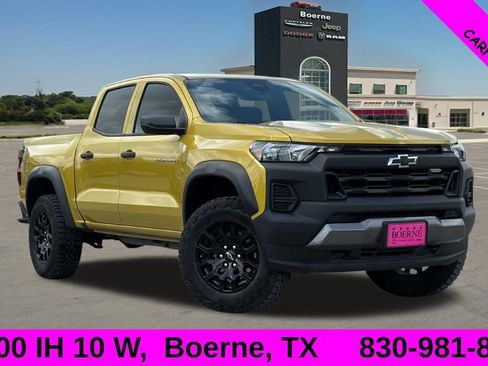 Used 2024 Chevrolet Colorado Trail Boss w/ Advanced Trailering Package AWD/4WD image 1