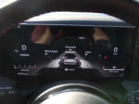 Used 2025 Nissan Kicks SR FWD image 17