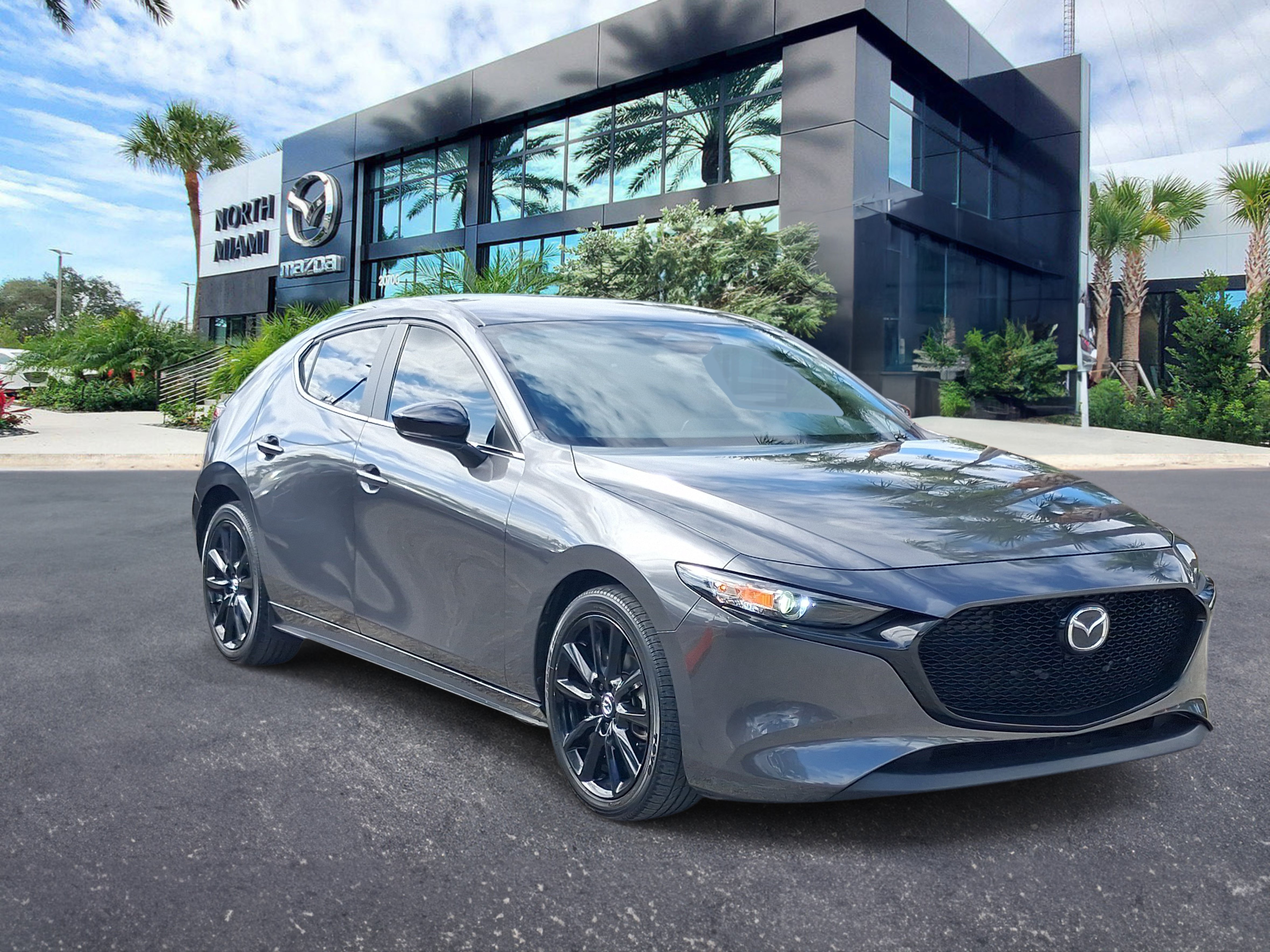 Certified 2025 MAZDA MAZDA3 s Sport FWD image 3