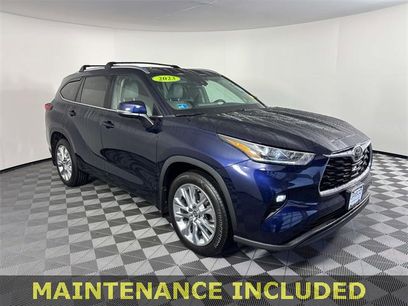 Used 2023 Toyota Highlander Limited