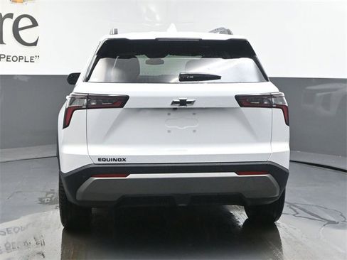 New 2026 Chevrolet Equinox LT w/ Midnight Edition image 13