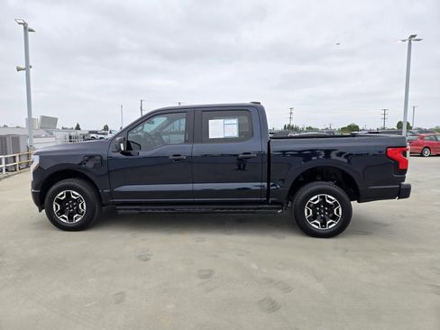 Used 2023 Ford F150 Lightning XLT AWD/4WD image 7