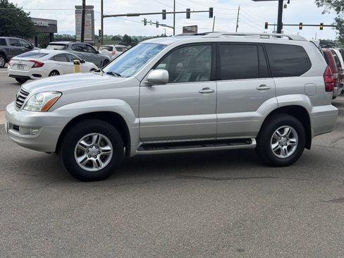 Used 2004 Lexus GX 470 w/ Preferred Accessory Pkg AWD/4WD image 5