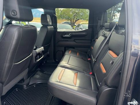 Used 2022 GMC Sierra 1500 AT4 AWD/4WD image 19