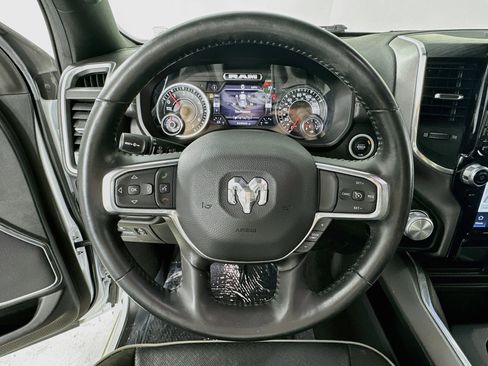 Used 2023 RAM 1500 Laramie AWD/4WD image 11