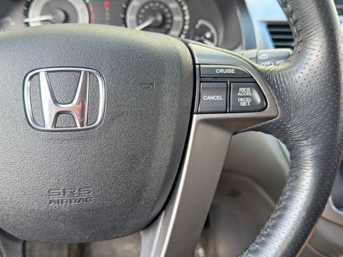 Used 2014 Honda Odyssey EX-L image 21