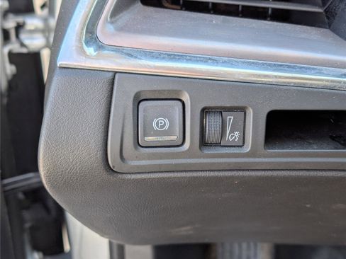 Used 2019 Cadillac XT5 Luxury image 22