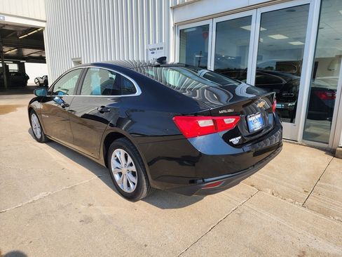 Used 2024 Chevrolet Malibu LT image 3