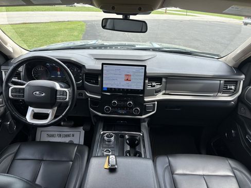 Used 2023 Ford Expedition Max XLT image 26
