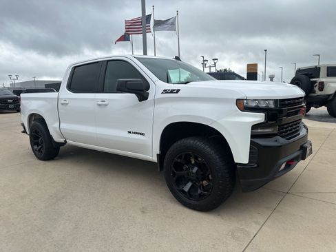 Used 2020 Chevrolet Silverado 1500 LT Trail Boss image 8