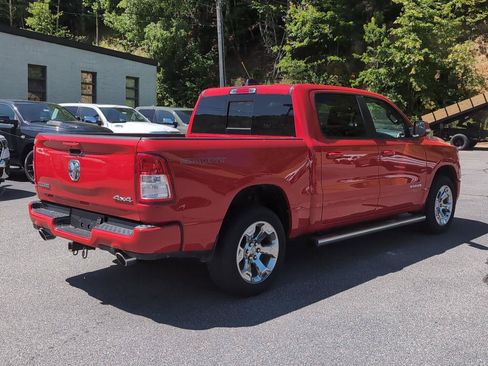 Used 2022 RAM 1500 Big Horn AWD/4WD image 3
