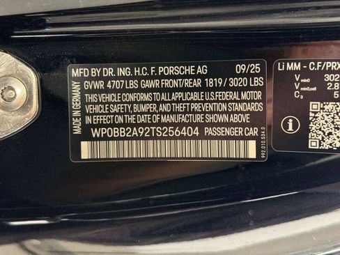 Certified 2026 Porsche 911 Targa 4 GTS AWD/4WD image 24