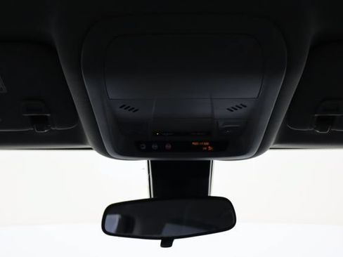 Used 2020 Chevrolet Equinox LS FWD image 23