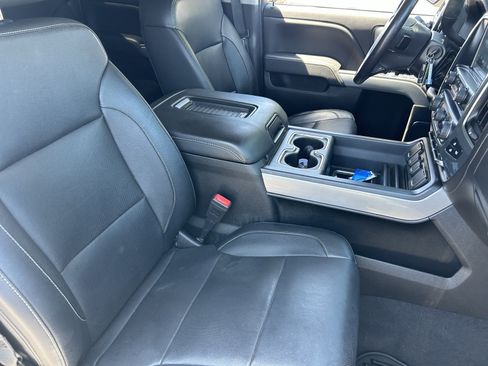 Used 2018 Chevrolet Silverado 1500 LTZ Z71 AWD/4WD image 10