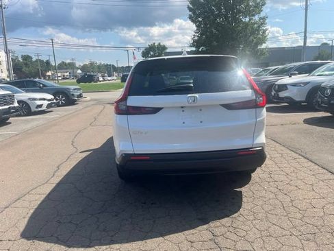 Used 2025 Honda CR-V EX image 10