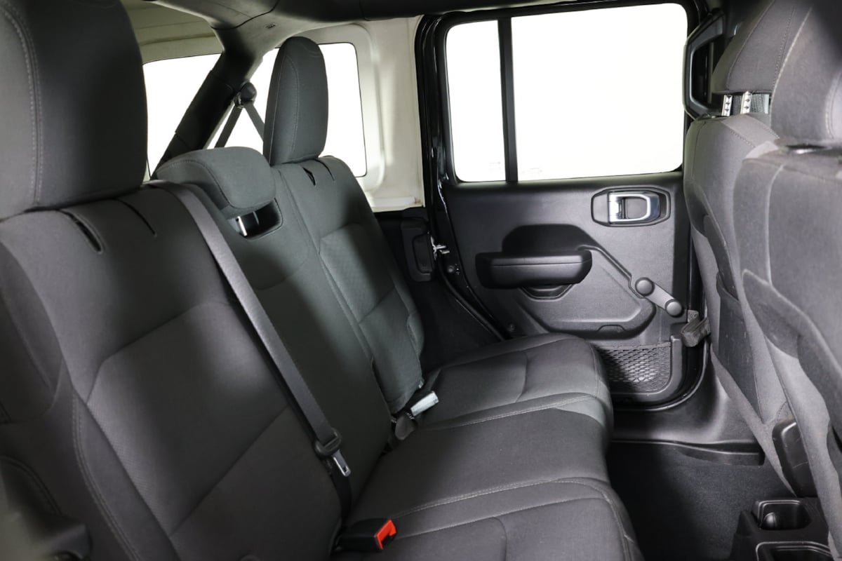 Used 2022 Jeep Wrangler Unlimited Sport AWD/4WD image 21