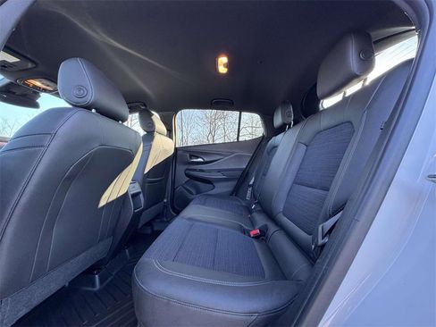 Used 2024 Buick Envista Preferred image 14