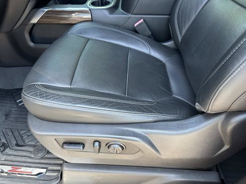 Used 2020 Chevrolet Silverado 1500 LT Trail Boss AWD/4WD image 19