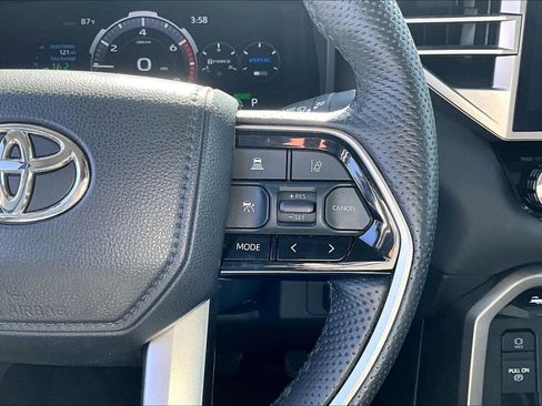 Used 2023 Toyota Tundra Limited image 18